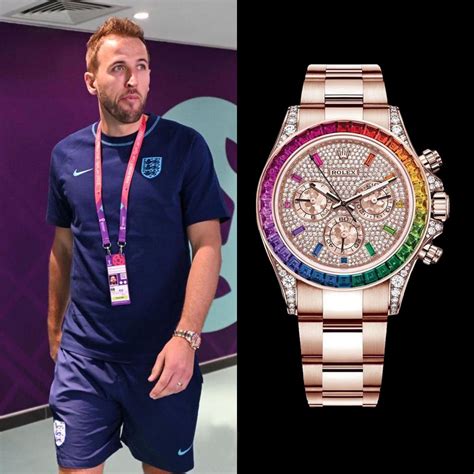 harry kane watches.